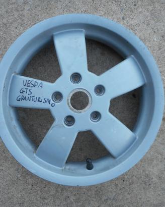 Cerchio ruota vespa gts granturismo