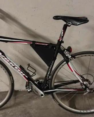 bici da corsa vektor  in carbonio manubrio dritto 