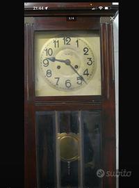 Orologio a pendolo da muro