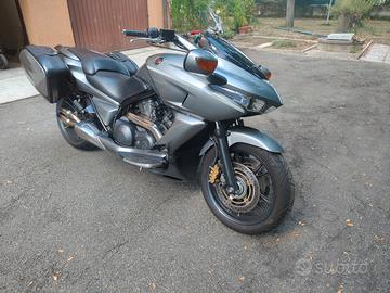Moto Honda DN-01
