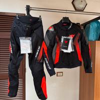 Dainese giacca + pantaloni. Nuovi, taglia 46