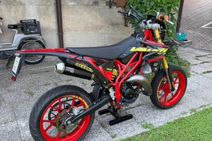Suzuki Valenti n01 motard 50