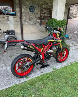 Suzuki Valenti n01 motard 50