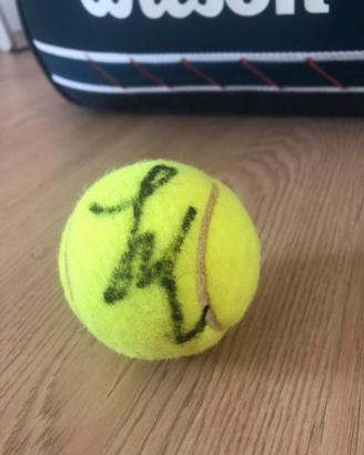 pallina autografata Jannik Sinner-Roland Garros
