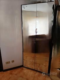 Mobile angolare porta abiti a specchio 