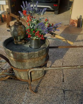 Pompa irroratrice a carriola con tino in legno