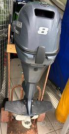 Fuoribordo Yamaha 8cv 4t come nuovo con accessori