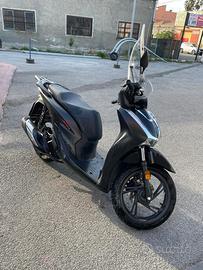 Honda sh 125 sport
