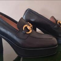 Scarpa in pelle nera  BARCA