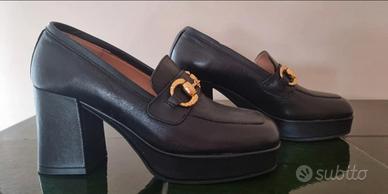 Scarpa in pelle nera  BARCA