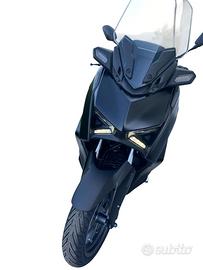 X Max Yamaha