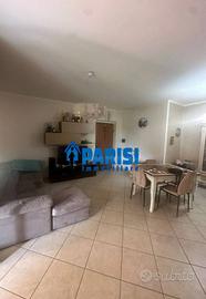 Appartamento di 85 m² con 3 locali e box auto a Gi