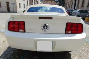 Ford Mustang del 2008 / 4000 V6 -205CV / 151KW