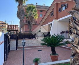 PORZIONE DI QUADRIFAMILIARE A ROMA