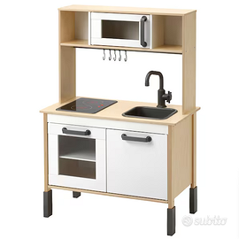 DUKTIG cucina gioco bimba in Legno. Utilissima.