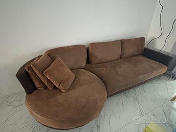 divano 3 posti con penisola rotonda