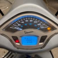 Vespa primavera 125 abs