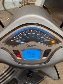 Vespa primavera 125 abs