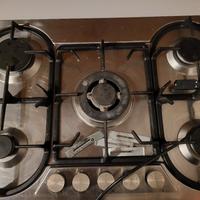 piano cottura in ghisa 5 fuochi