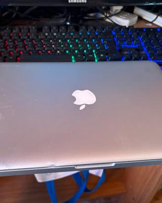 macbook pro 13 pollici leggi