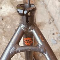 telaio mountain bike come nuovo