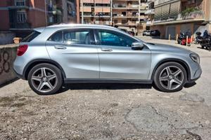 GLA MERCEDES 200 CDI SPORT 4MATIC