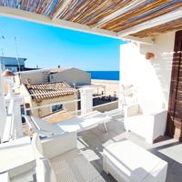 Ortigia Bivani arredato 2 terrazzini sul lungomare