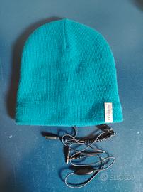 Cappello invernale con cuffie integrate