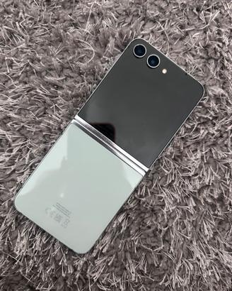Samsung galaxy flip 5