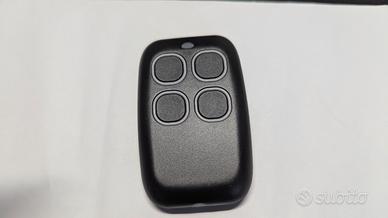 🔑 Duplicatore Universale per Telecomandi Garage e