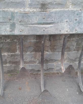 Antico aratro 5 punte