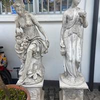 Due statue altezza 210