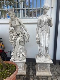 Due statue altezza 210