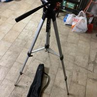 Tre piedi professionale per fotocamera