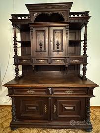 Credenza antica