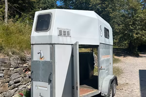 Trailer trasporto cavalli