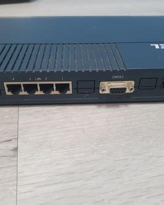 router isdn zyxel prestige  100/100ih 