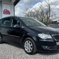 Volkswagen Touran 2.0 16V TDI DSG Trendline