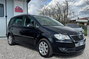 Volkswagen Touran 2.0 16V TDI DSG Trendline