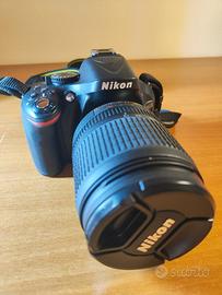 Nikon D5200 con obbiettivo Nikkor 18-105mm