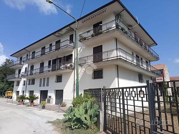 3 LOCALI A SERINO