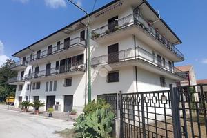 3 LOCALI A SERINO