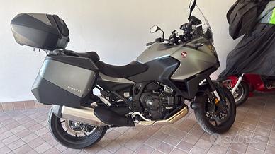 HONDA NT 1100 DCT TRAVEL EDITION