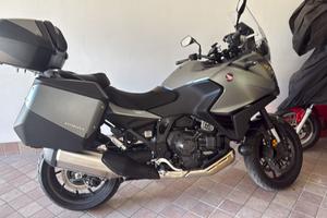 HONDA NT 1100 DCT TRAVEL EDITION