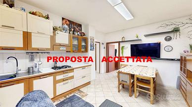 OSIMO STAZIONE - Ampio appartamento.