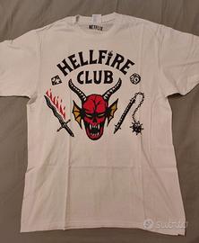 maglietta bianca con grafica