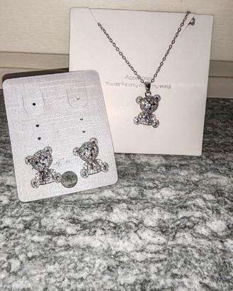 Set collana più orecchini