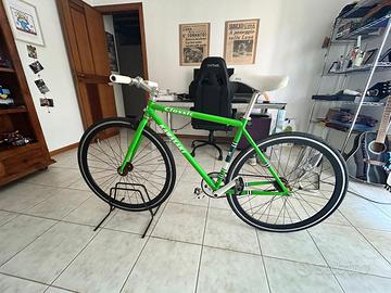 Bicicletta telaio kawasaki