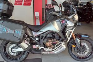 Honda CRF1100L Africa Twin omaggio kit travel edt 
