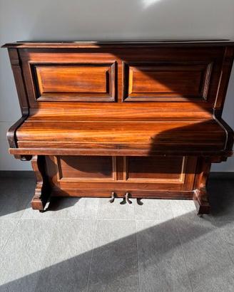 Pianoforte verticale d’epoca Horsfall Morecambe